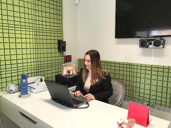 Profesionales Fonix Centro Auditivo